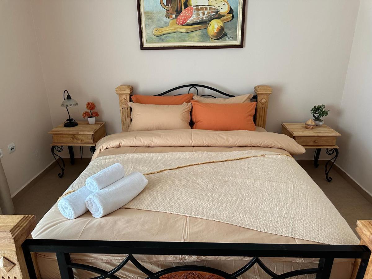 Vila Danica Tivat Apartamento Exterior foto