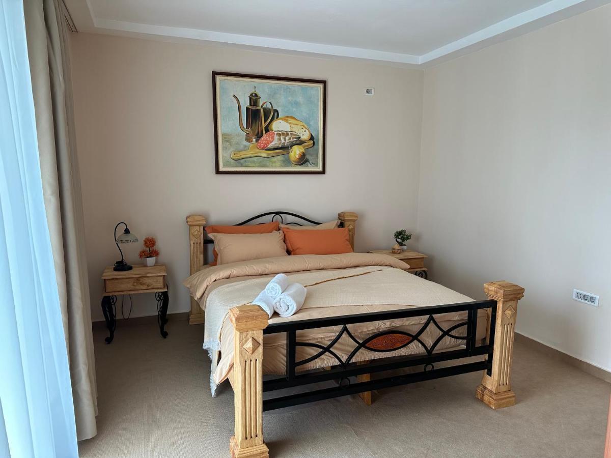 Vila Danica Tivat Apartamento Exterior foto