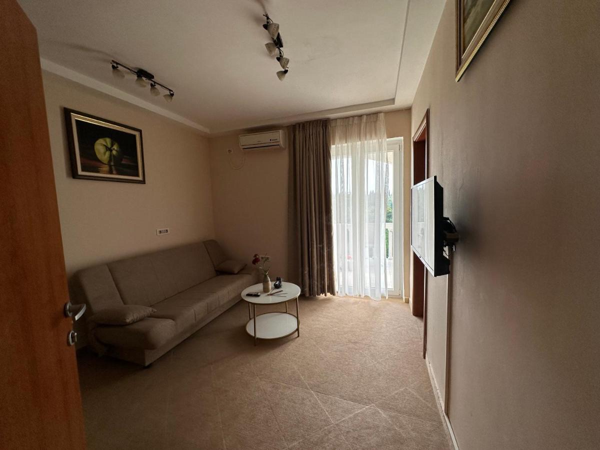 Vila Danica Tivat Apartamento Exterior foto