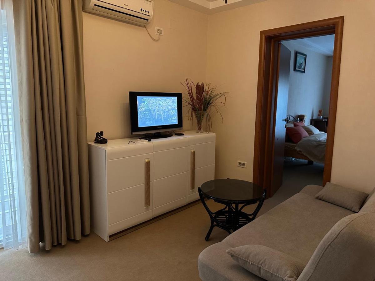 Vila Danica Tivat Apartamento Exterior foto